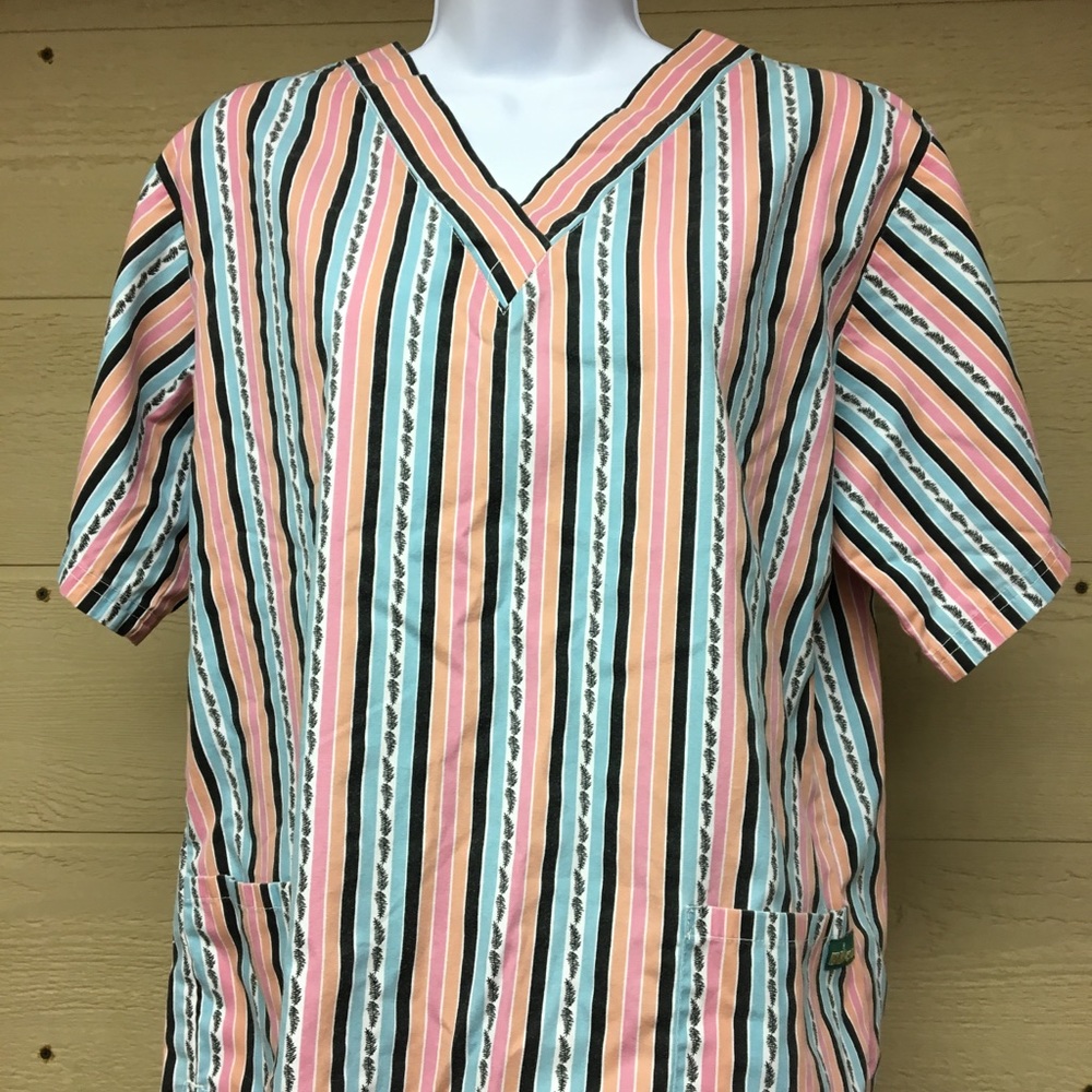 Uniform Advantage Woman's Small Scrubs